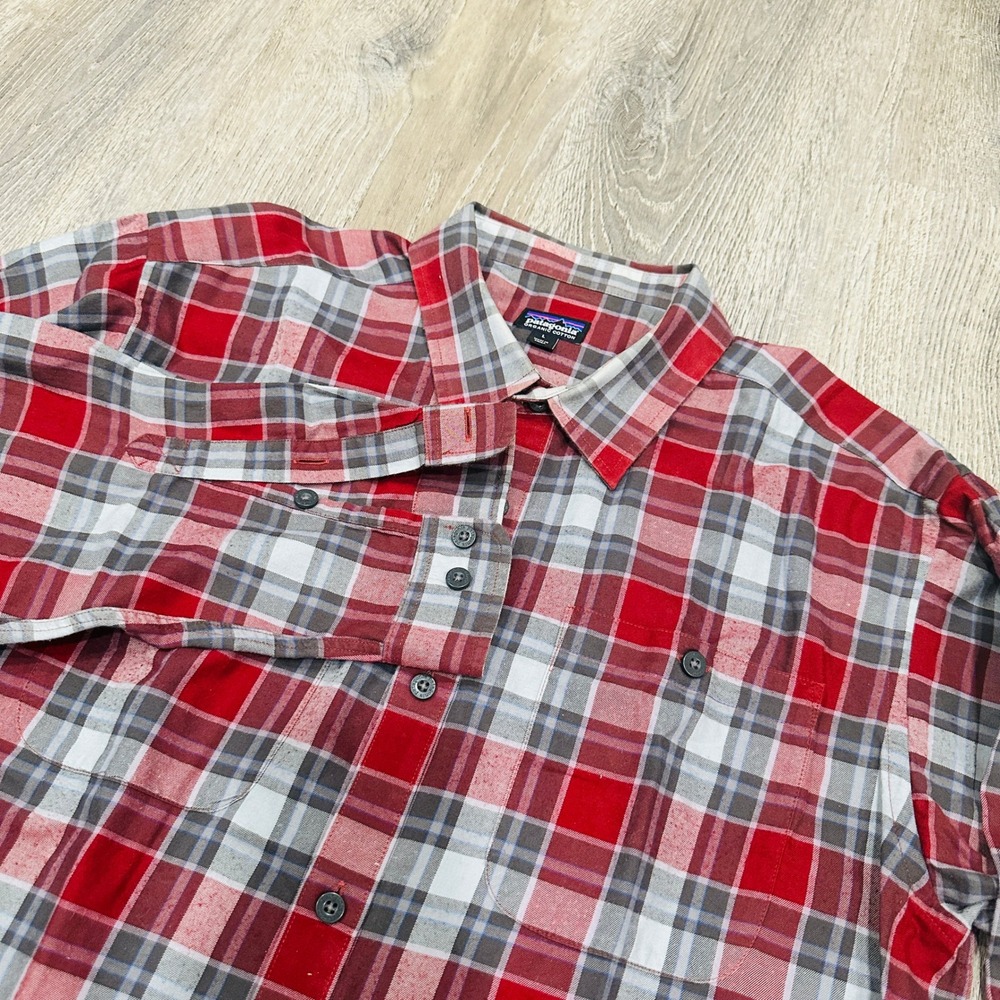 Patagonia Shirt Mens Large Red Grey Organic Cotton Plaid Casual Button Shirt